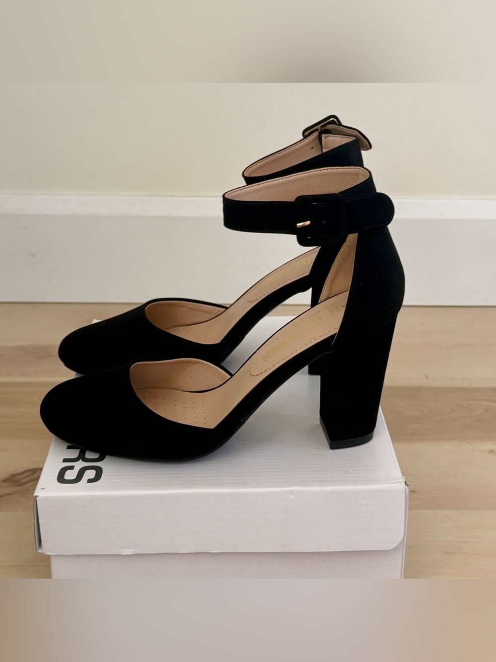 Black Ankle-Strap Mary Jane Block Heels Nubuck - Dream Pairs size 8
